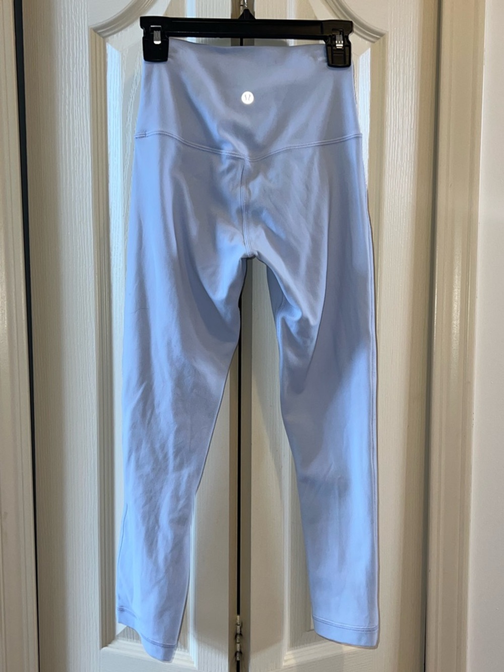 Lululemon Ice Blue Cropped Leggings size 2